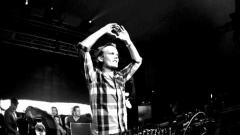 Avicii ft Lana Del Rey - Dance in the Water [HQ]
