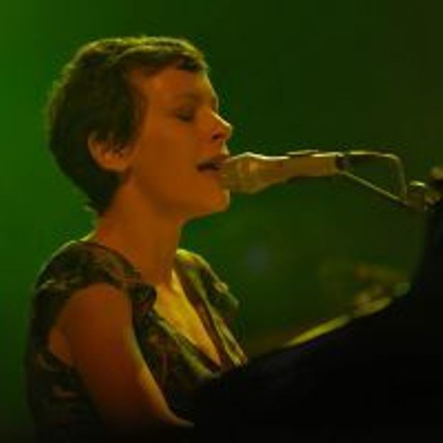 Emily Loizeau Emily Loizeau