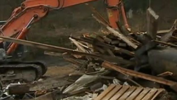 En février dernier, le grutier avouait s'être trompé de maison lors de travaux de démolition. 