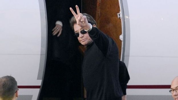 Johnny Hallyday à l'aéroport du Bourget à Paris en décembre 2011