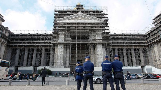 Filière djihadiste: sept personnes interpellées à Bruxelles Filière djihadiste: sept personnes interpellées à Bruxelles