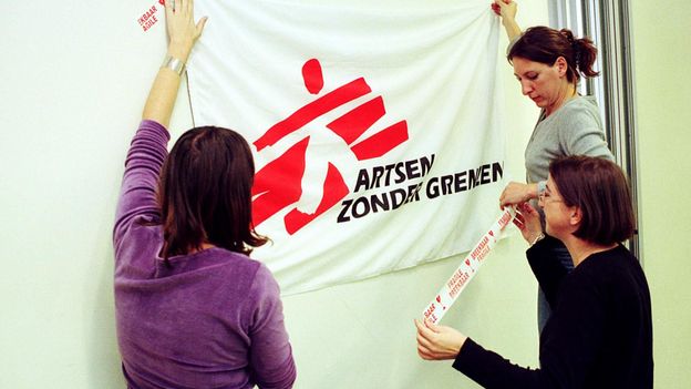 Médecins Sans Frontières s'installe en bordure du canal à Bruxelles