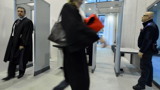 Les experts judiciaires demandent le paiement de leurs arriérés