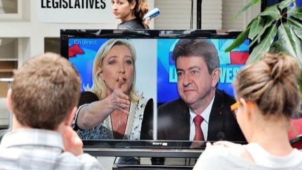 Marine Le Pen et Jean-Luc Mélenchon lors d'un débat télévisé Marine Le Pen et Jean-Luc Mélenchon lors d'un débat télévisé