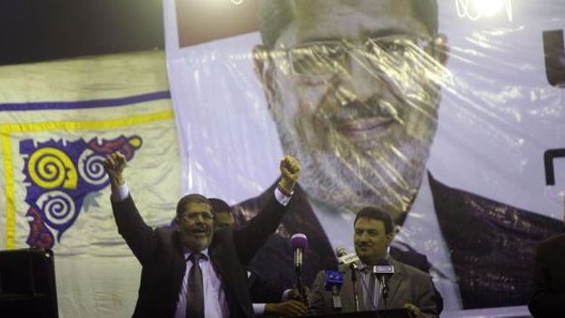 Mohammed Morsi, de la mouvance des Frères musulmans, en campagne lundi