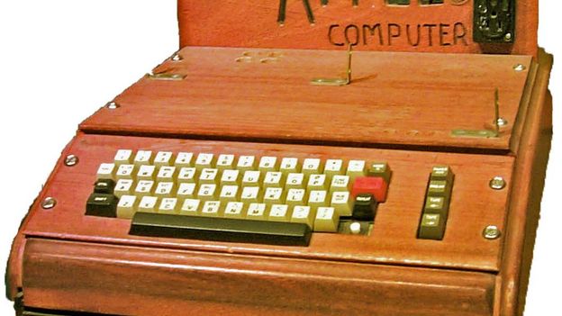 Un ordinateur Apple originel vendu pour 374.500 dollars
