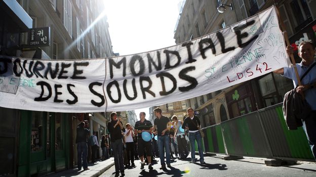 Chaque année, la journée mondiale des sourds se déroule le 4ème samedi de septembre.