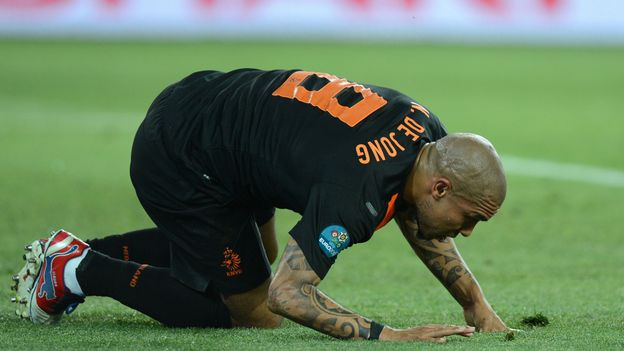Les Oranje à terre
