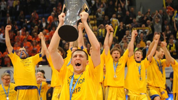 Le Khimki a remporté sa première Eurocup lors de la saison 2011-2012