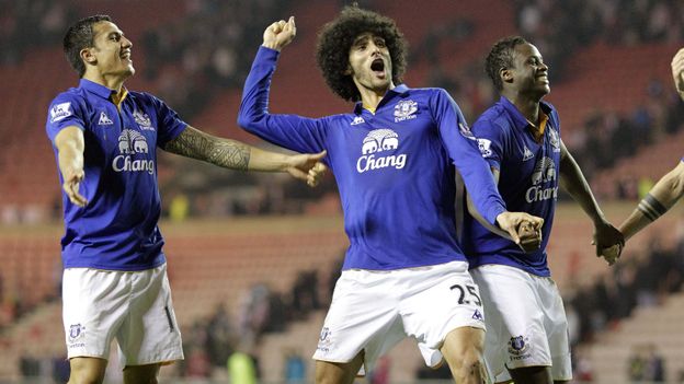 Fellaini marque, Vermaelen accroché