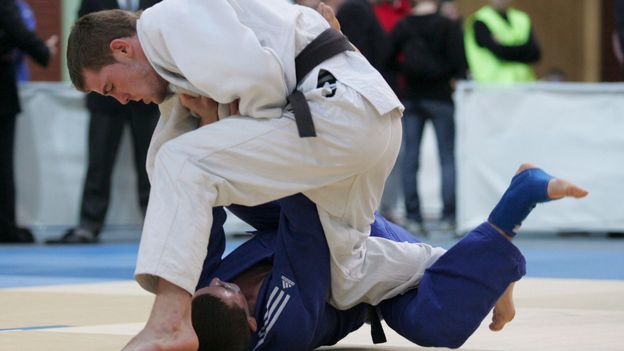 Joachim Bottieau, ici en blanc, remporte la médaille de bronze dans la catégorie des -81 kg aux Championnats d'Europe de judo