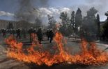 123 Grèce: mobilisation contre l'austérité, des heurts à Athènes