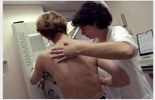 Cancer: se faire soigner près chez soi "par sa seconde famille"