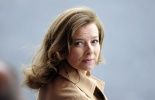 123 France: Valérie Trierweiler, fâchée par une biographie, dépose plainte