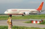 123 Air India: un pilote et deux hôtesses suspendus pour "distraction" en vol