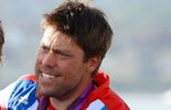123 Le marin décédé est Andrew Simpson, double médaillé olympique