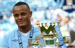 Kompany encensé en Angleterre