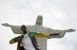 123 Bolt en exhibition sur 150 m à Copacabana