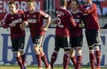 Dortmund cartonne, Simons marque