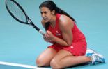 Bartoli première finaliste à Paris
