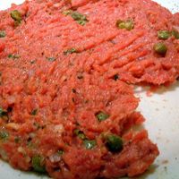 La bactérie était présente dans de la viande crue. Bactérie E-coli: quatre personnes encore hospitalisées à Genk