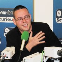 Raoul Hedebouw pense qu'il faut redonner plus de pouvoir au Parlement belge et en enlever à l'Europe