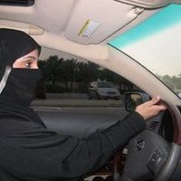 femme au volant