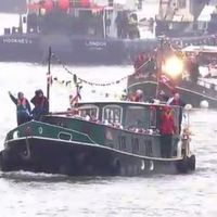 La Tamise jubile: Reine Elizabeth II a défilé sur sa barge