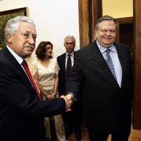 Fotis Kouvelis (g) et Evangelos Venizelos (dr) tentaient mardi doir de trouver un terrain d'entente