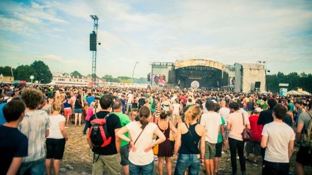 Pukkelpop 2e jour. Le public sue mais est toujours aussi enthousiaste. 